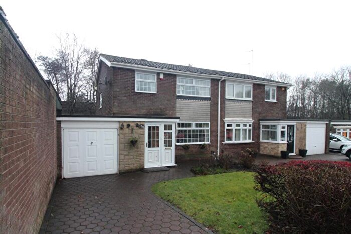 3 Bedroom Semi-Detached House For Sale In Beckside Gardens, Chapel House, Newcastle Upon Tyne, NE5