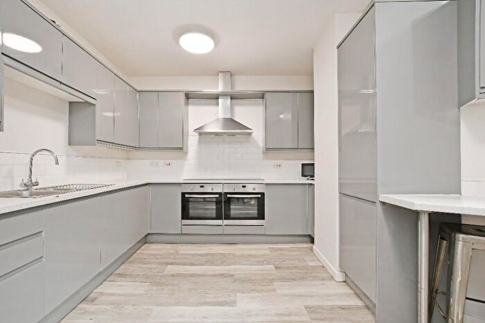 8 Bedroom House To Rent In Whitham Road, Sheffield, S10