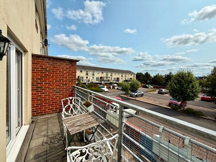 4 Bedroom Town House To Rent In Selman Close, Hythe, Southampton, SO45