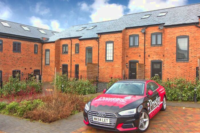 3 Bedroom Terraced House To Rent In Foundry Close, Deanshanger, MK19