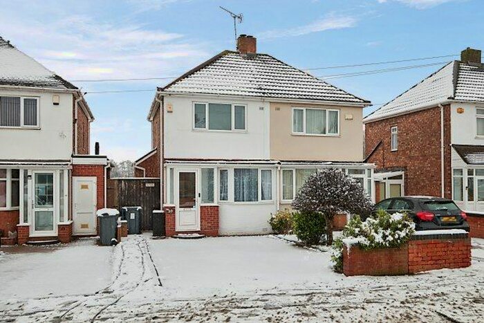 2 Bedroom Property To Rent In Chaffcombe Road, Birmingham, B26