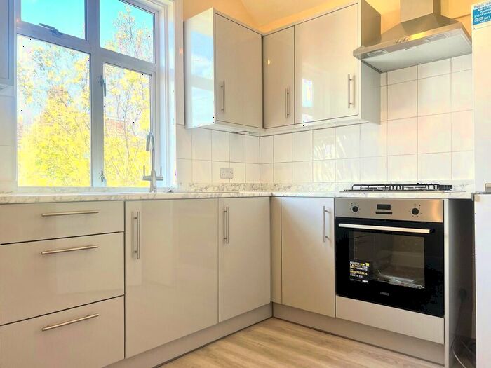 1 Bedroom Apartment To Rent In Risingholme Road, Harrow, HA3