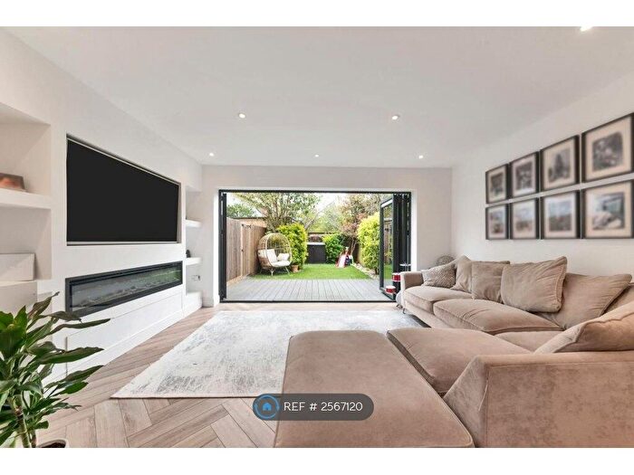 4 Bedroom Semi-Detached House To Rent In Charding Crescent, Royston, SG8