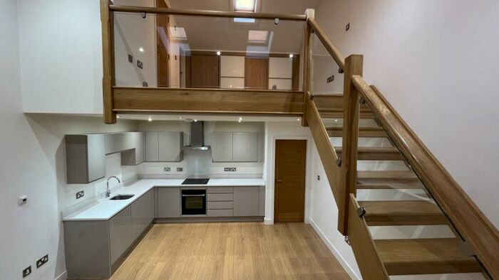 2 Bedroom Mews To Rent In Romsey, Hampshire, SO51