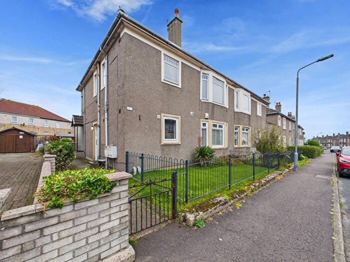 2 Bedroom Flat For Sale In Barrie Terrace, Ardrossan, KA22