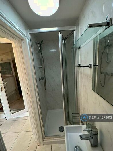 3 Bedroom Terraced House To Rent In Essex Road, Romford, RM7