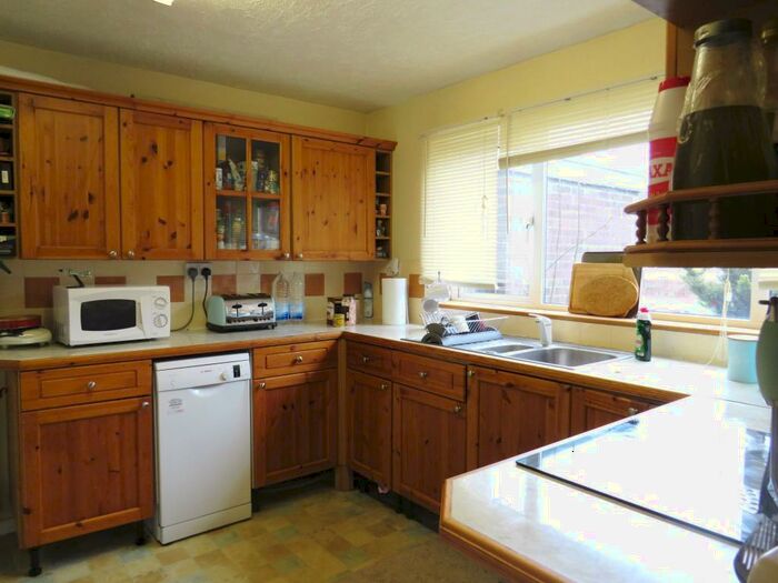 3 Bedroom House To Rent In Knowland Grove, Norwich, NR5