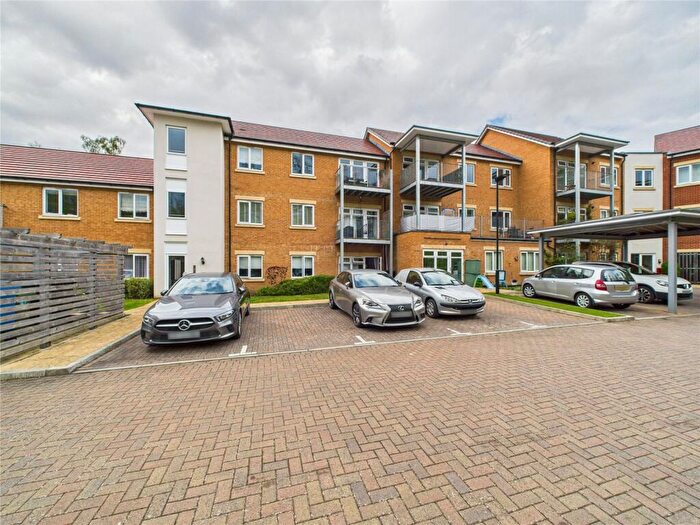 2 Bedroom Flat For Sale In Copse Close, Fleet, Hampshire, GU51