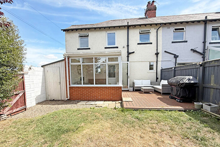 3 Bedroom End Of Terrace House For Sale In Kingsley Park Road, Harrogate, HG1