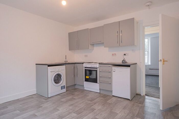 1 Bedroom Flat To Rent In Cleghorn Street, Dundee, DD2
