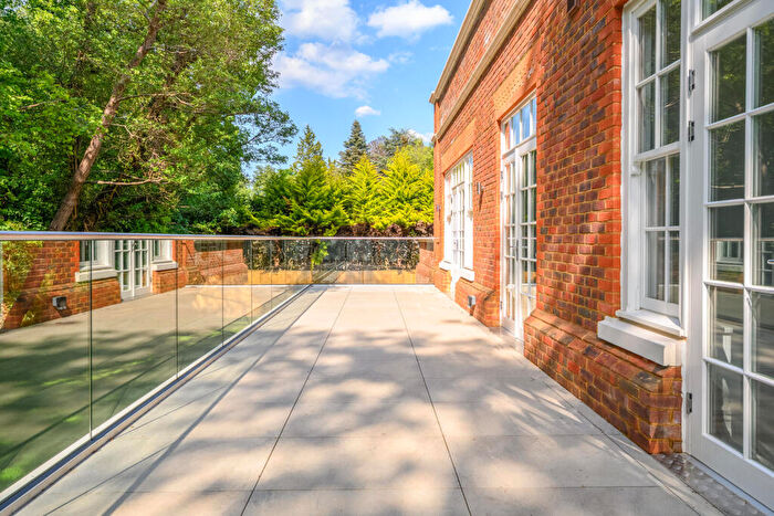 Property To Rent In Sunningdale, SL5