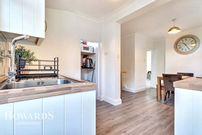 2 Bedroom Semi-Detached Bungalow For Sale In Kirkley Run, Lowestoft, NR33