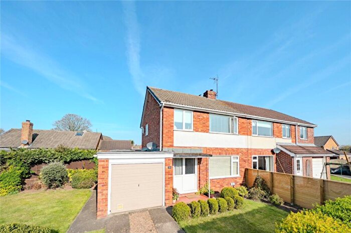 3 Bedroom Semi Detached House For Sale In Oxton Drive, Tadcaster, North Yorkshire, LS24