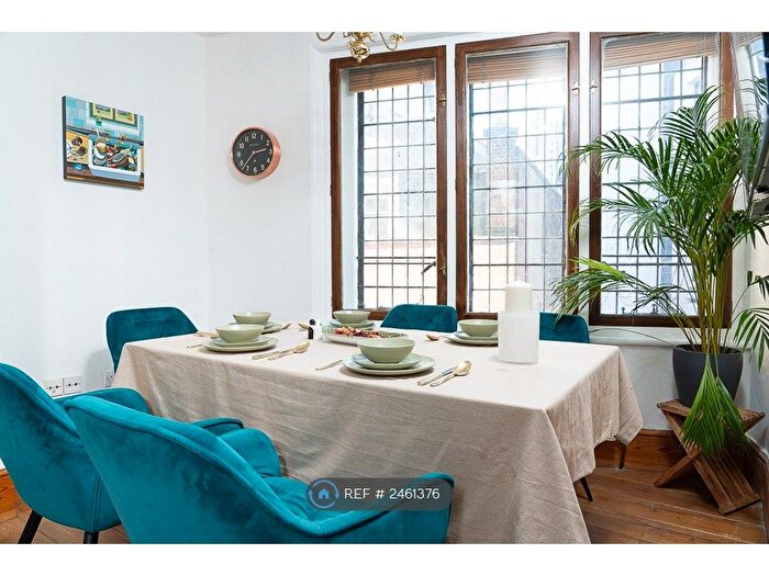 3 Bedroom Flat To Rent In Cockspur Street, London, SW1Y