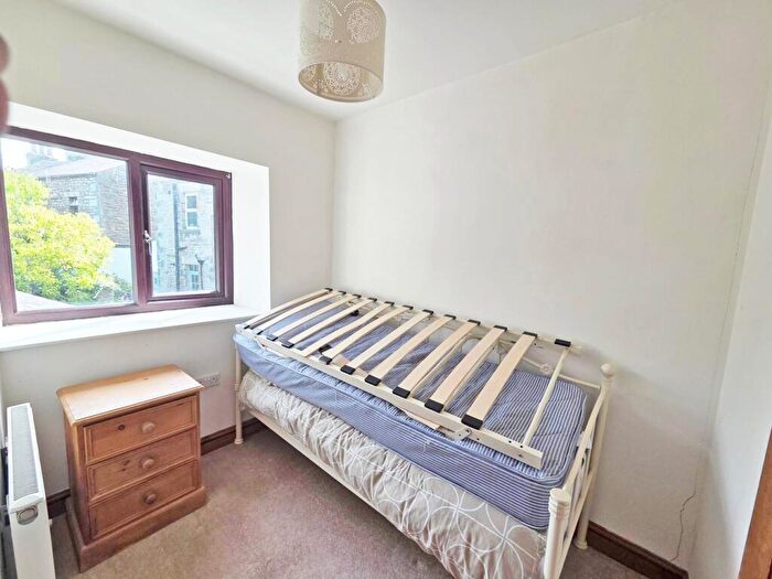 2 Bedroom End Of Terrace House For Sale In Lower Bentham, Lancaster, LA2