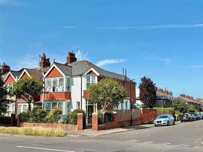 4 Bedroom End Of Terrace House For Sale In Victoria Drive, Old Town, Eastbourne, East Sussex, BN20