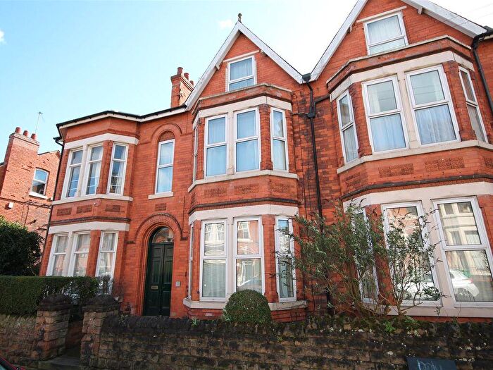6 Bedroom Semi-Detached House For Sale In Berridge Road East, Nottingham, Nottingham City, NG7