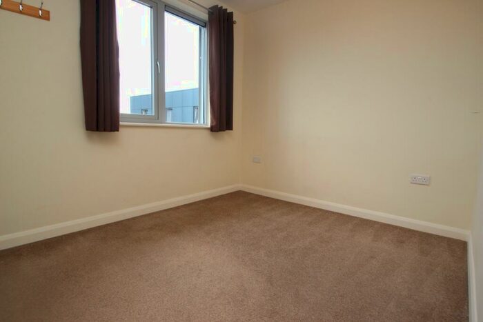 2 Bedroom Apartment To Rent In North Street, PL4
