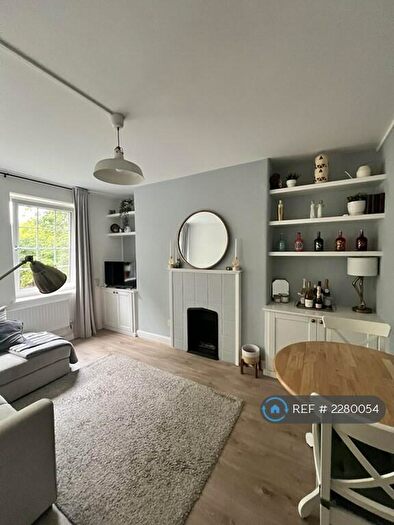 2 Bedroom Flat To Rent In Bethnal Green, London, E2