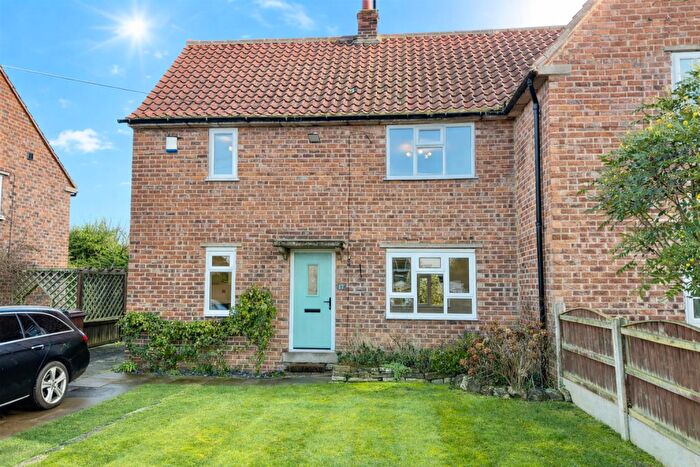 2 Bedroom Semi Detached House To Rent In Garth End, Wetherby, LS22