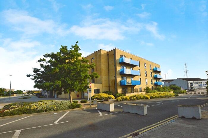 2 Bedroom Flat For Sale In Crossness Road, Barking, IG11