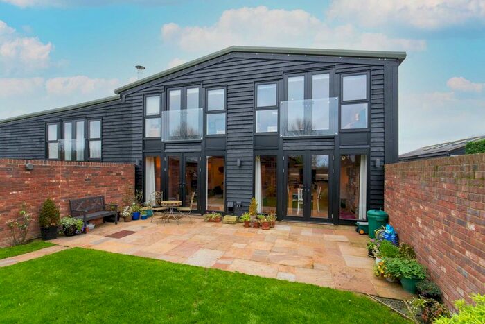 3 Bedroom Semi-Detached House For Sale In Grove Farm, Ivinghoe Aston, Leighton Buzzard LU7