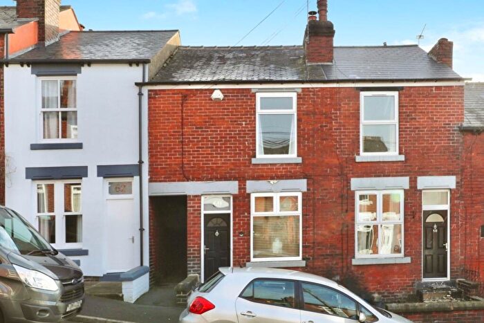 2 Bedroom Terraced House For Sale In Aisthorpe Road, Woodseats, Sheffield, S8