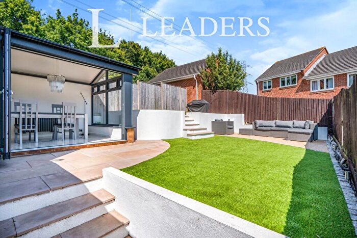 3 Bedroom Semi Detached House To Rent In Caer Peris View, PO16