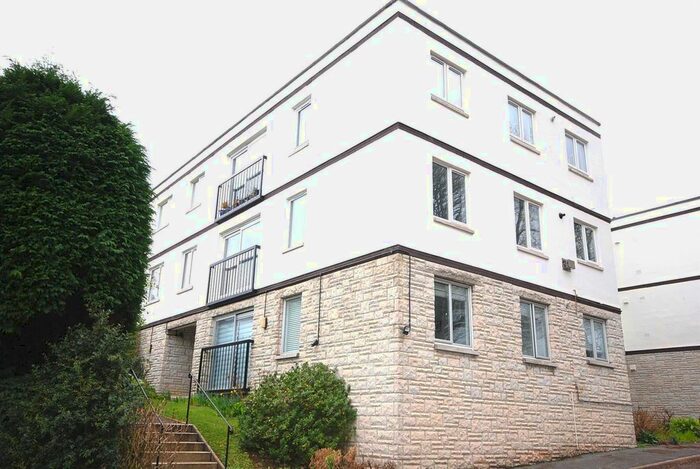 2 Bedroom Flat To Rent In Portland Court, Lyme Regis, DT7