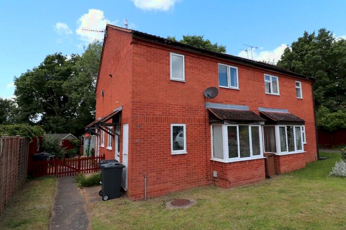 1 Bedroom Cluster House To Rent In Sheepcroft Hill, Stevenage, Hertfordshire, SG2