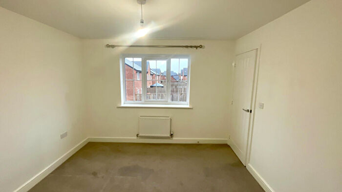 4 Bedroom Terraced House To Rent In Swanage Close, Preston, PR4