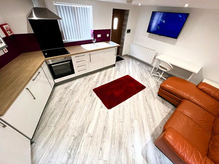 1 Bedroom Semi Detached House To Rent In Students /- Friar Gate, Derby, DE1