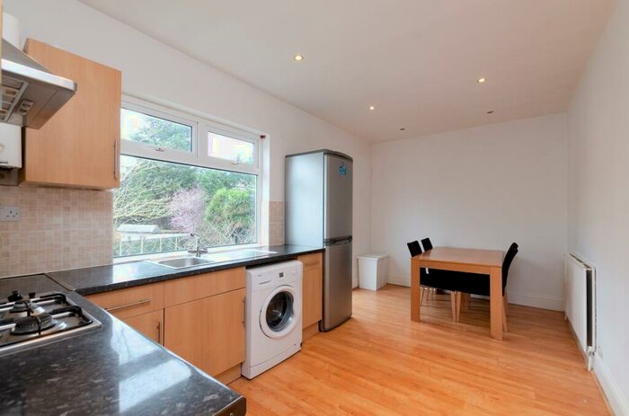 4 Bedroom Maisonette To Rent In Ravensbury Avenue, Morden, SM4