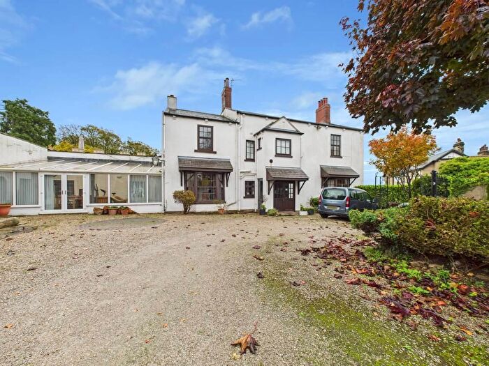 5 Bedroom Detached House For Sale In Carleton Road, Pontefract, WF8