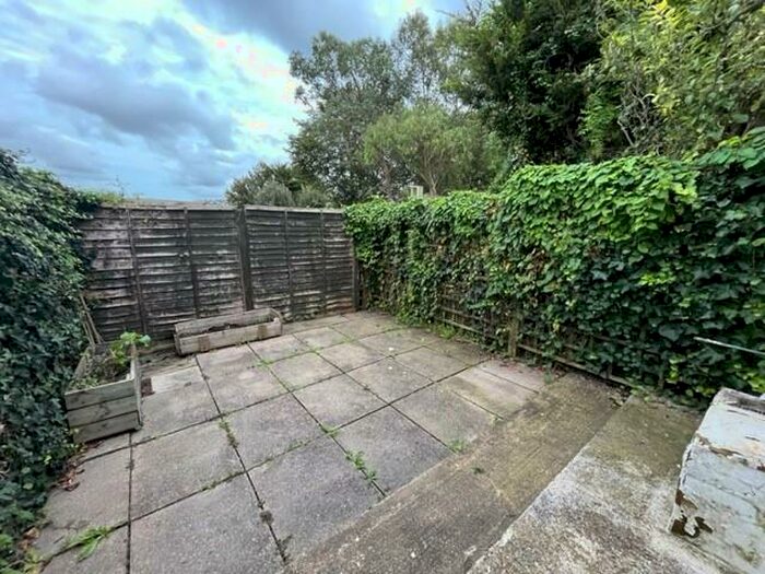 1 Bedroom Flat To Rent In Mayo Road, Brighton, BN2