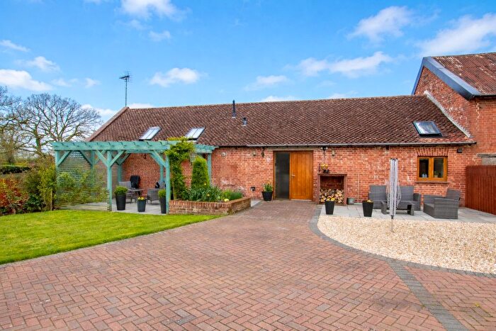 4 Bedroom Barn Conversion For Sale In Strete Ralegh Farm, Whimple, EX5