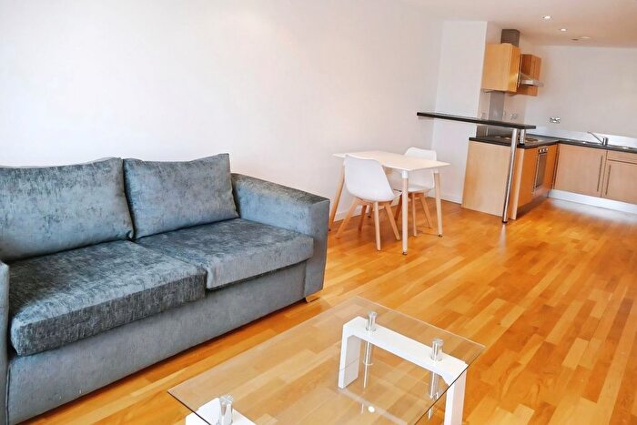 1 Bedroom Flat To Rent In Leeds, Uk, LS12