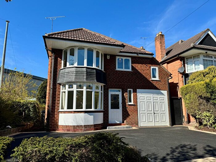 4 Bedroom Detached House For Sale In Bagnell Road, Kings Heath, Birmingham, B13