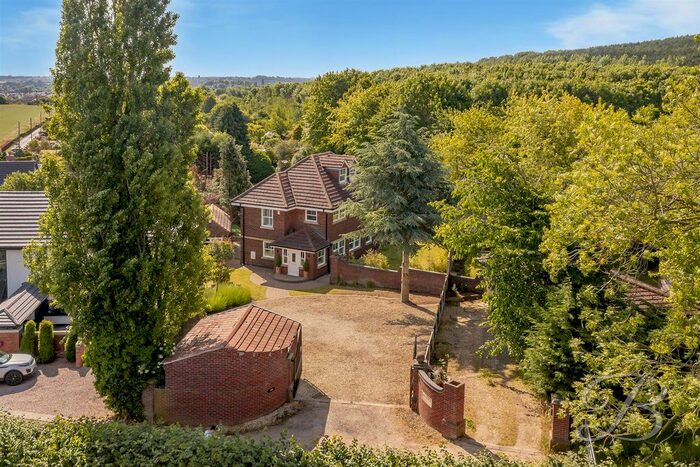 4 Bedroom Detached House For Sale In Northfield Lane, Pleasley Vale, Mansfield, NG19