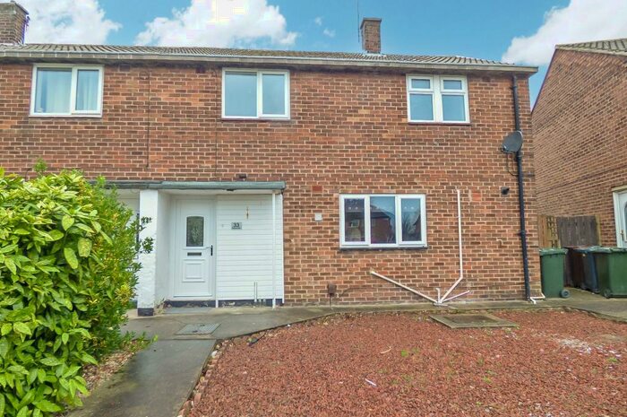 3 Bedroom Semi-Detached House To Rent In Falmouth Road, North Shields, Tyne And Wear, NE29