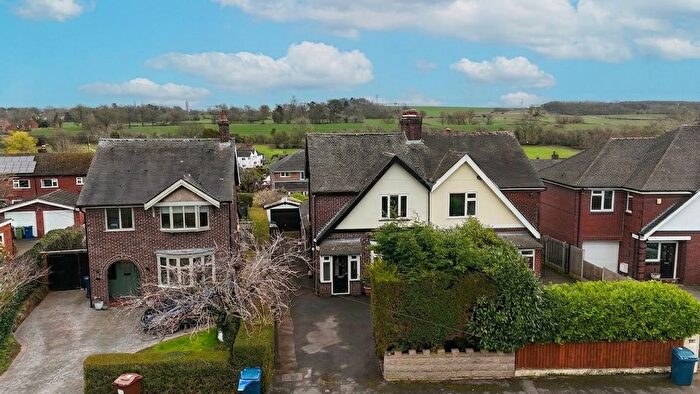 3 Bedroom Semi-Detached House For Sale In Park Drive, Barlaston, ST12