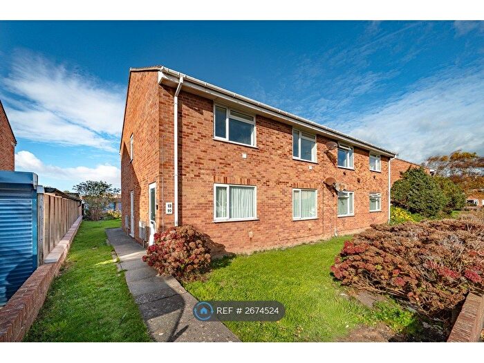 2 Bedroom Flat To Rent In Briar Close, Burnham-On-Sea, TA8