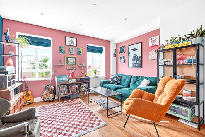 1 Bedroom Flat For Sale In Lemna Road, Leytonstone, London, E11