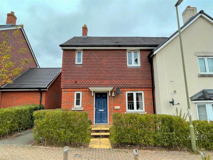 3 Bedroom End Terrace House To Rent In Quicksilver Crescent, Andover, SP11