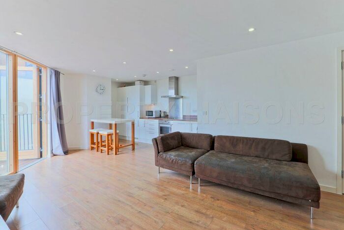 2 Bedroom Apartment To Rent In Wapping Lane, Compass House, London, E1W
