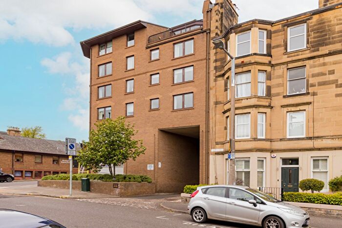 2 Bedroom Flat For Sale In / Morningside Road, Edinburgh, EH10