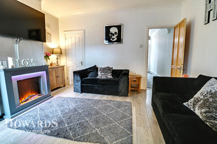 3 Bedroom Terraced House For Sale In Alderson Road, Great Yarmouth, NR30