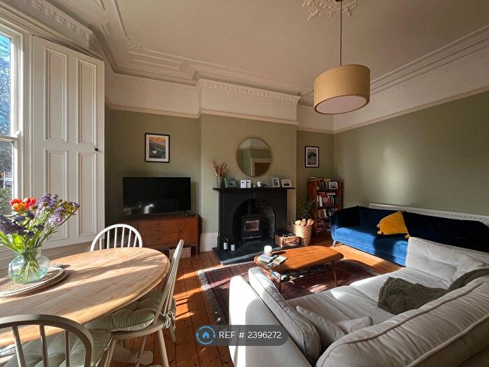 2 Bedroom Flat To Rent In Haldane Terrace, Newcastle Upon Tyne, NE2