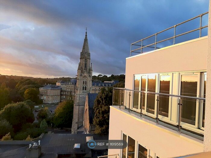 2 Bedroom Flat To Rent In St. Stephen Martyr, Bournemouth, BH2