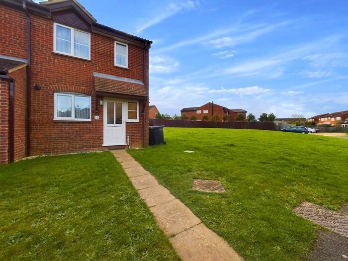 2 Bedroom End Of Terrace House To Rent In Pelham Road, Thame, Oxfordshire, OX9